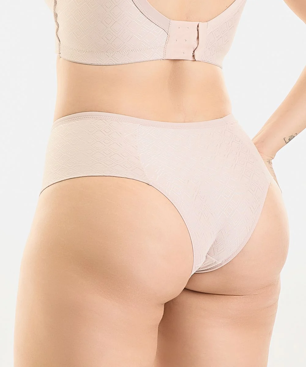 Calcinha Microfibra Trabalhada com Lateral Plus Size (Coleção Confort Atemporal) - VI LINGERIE - Image 7